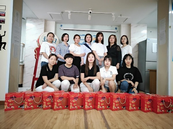 安迅商務(wù)團(tuán)隊(duì)（二）